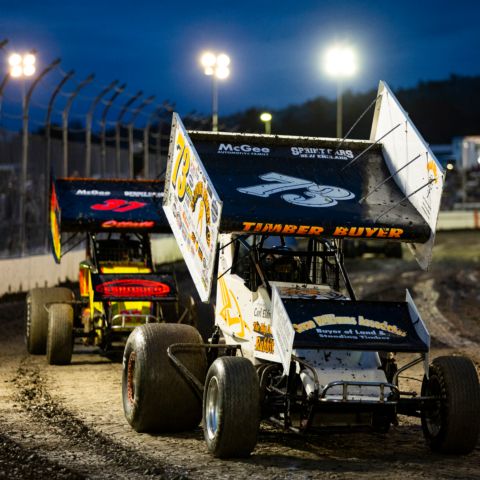 SIG SAUER Academy Dirt Duels kicked New England’s only NASCAR weekend off Friday with thrilling action at The Flat Track at New Hampshire Motor Speedway.