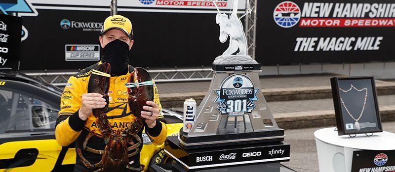 Brad Keselowski holds 18-pound Loudon the Lobster in victory lane at New Hampshire Motor Speedway after winning the NASCAR Cup Series Foxwoods Resort Casino 301 on Sunday, Aug. 2, 2020